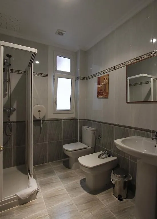 Pension Loinaz San Sebastián 0*,